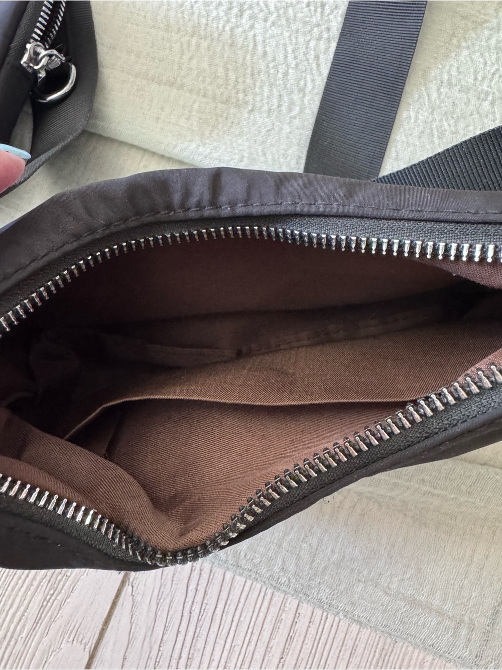 Black Crossbody Shoulder Bag with Detachable Pouch - Picture 3 of 3